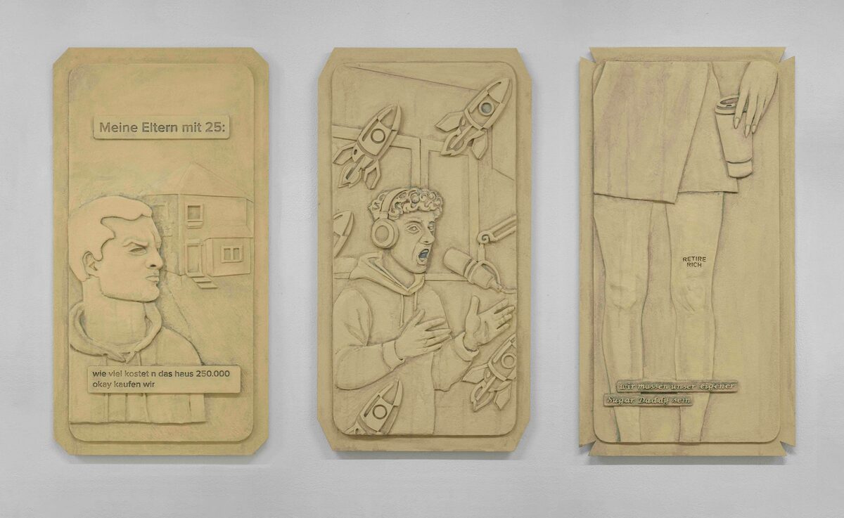 Karla Zipfel, *[Auf Sparen folgt... (Reliefs für die Fassaden geschlossener Bankfilialen)](\artworks\c594342c-0f9b-4249-a2b2-5f3349c80a33)* (2025)
