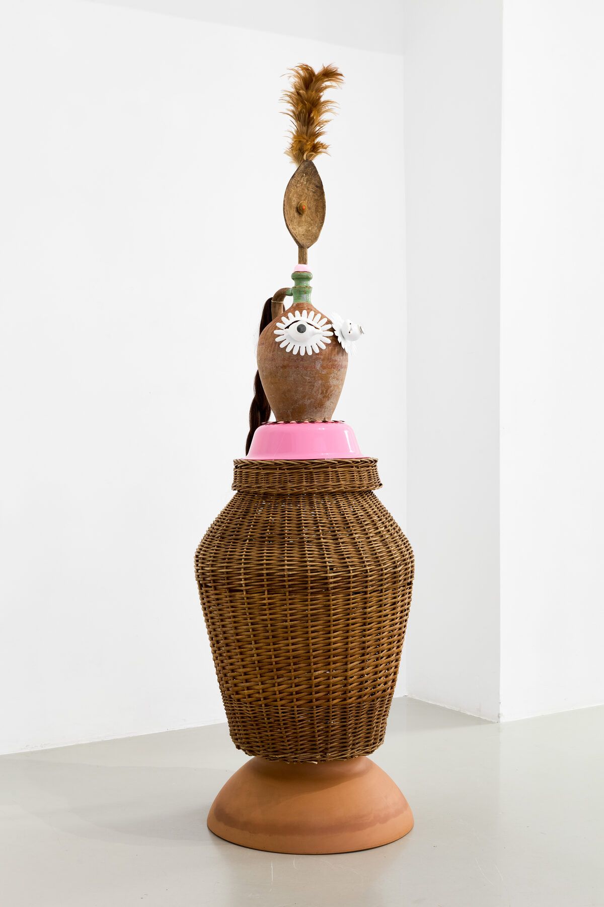 Réka Lőrincz, *[One of Us](\artworks\4e37e95b-cc6c-482b-a903-4e2b1e88325d)*