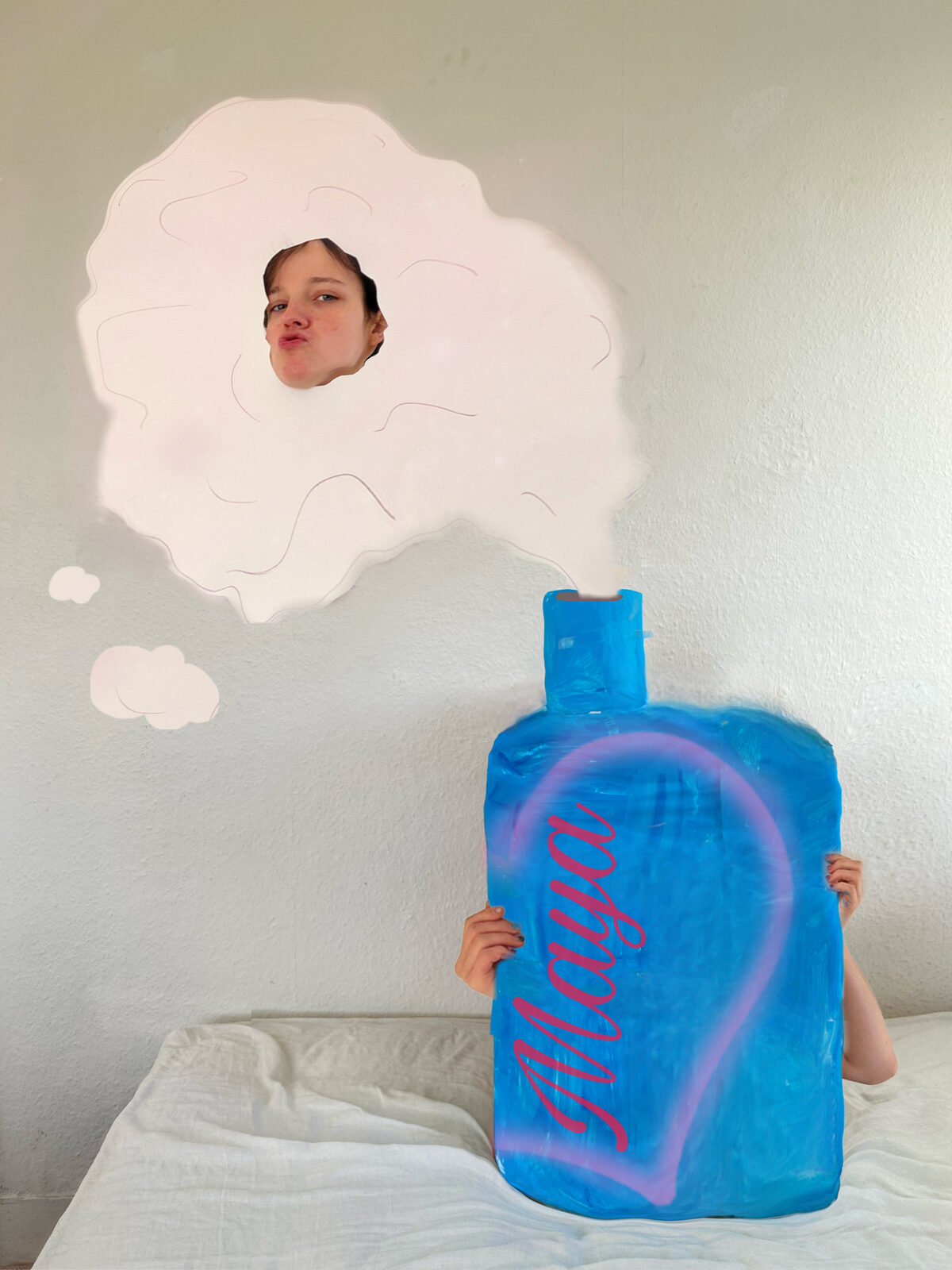 Maya Golyshkina, *[Smoking](\artworks\ef7fb457-63db-40be-5823-08ded902bea1)* (2023)