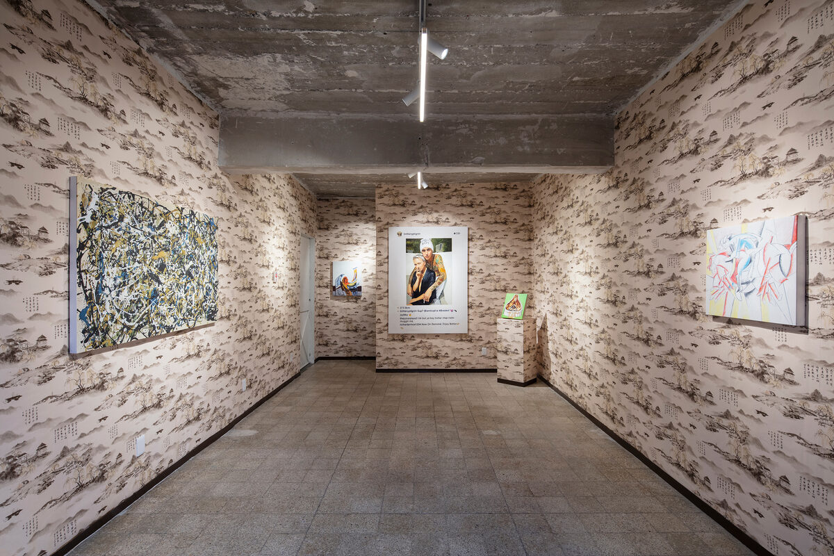 Installation view of *[Una balada para dos espejos](\exhibitions\1ec921ef-e692-44d0-a767-f5f5cfca95d0)*, [Uniōn](\institutions\9c5c86e6-6645-4a27-cfda-08ded3e5a66a), Mexico City, September 17, 2021–October 22, 2021