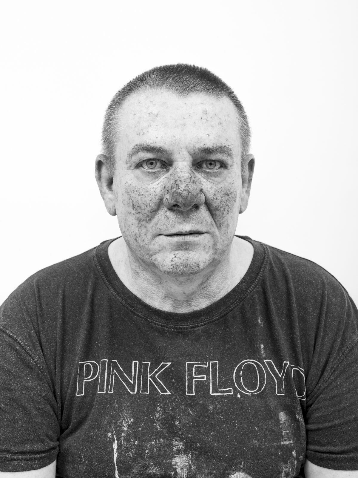 Eric Meier, *[TL_DARKSIDE_OF_THE_MOON_I](\artworks\5214a2a4-b2fa-468d-5f35-08de931a5347)* (2024)