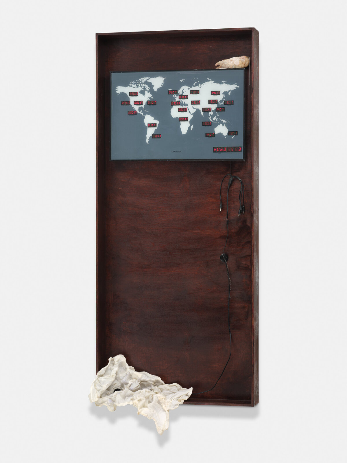 Linda Lach, *[Sticky tremor](\artworks\410e6848-66ff-4929-d2ff-08de99952183)* (2025)