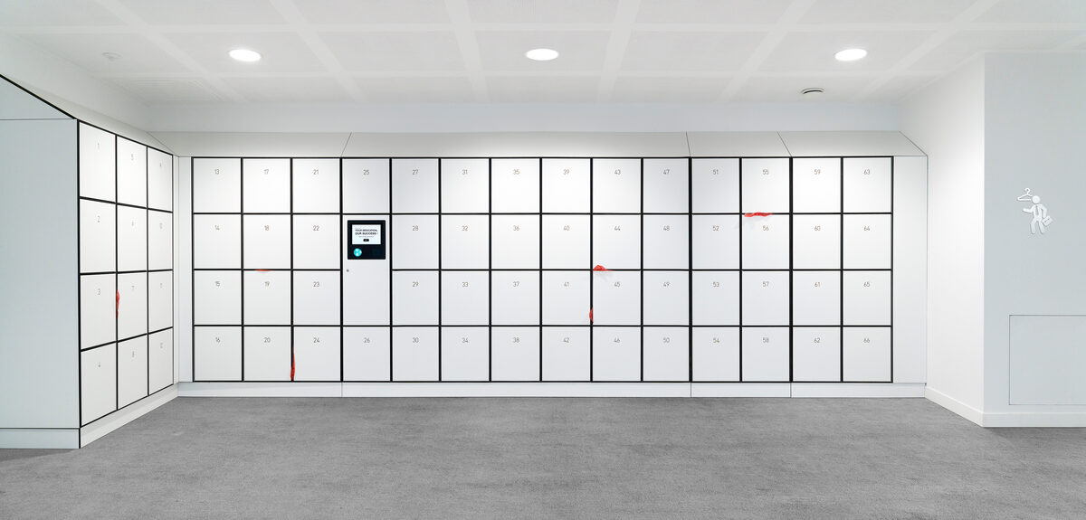 Fañch Le Bos, *[Back-office, Lockers](\artworks\a145567e-f1b3-496e-be36-08de9713813b)* (2025)