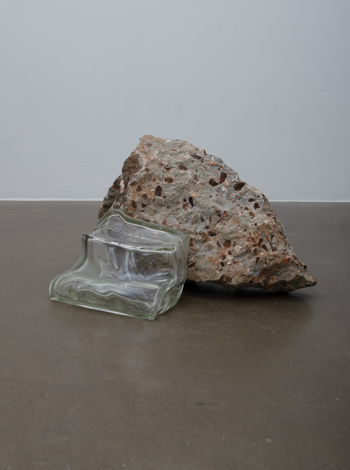 Eric Meier, *[Komplexe/Complexe (WK V)](\artworks\72afdfe0-c446-4bc7-5f31-08de931a5347)* (2025)